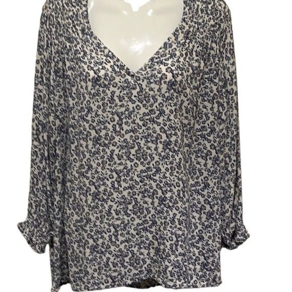Cynthia Rowley womens top Sz L blue cream ditsy floral smock shoulders and cuffs - Picture 1 of 8